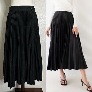NWT Chicwish Black High-Waisted Full Pleated Maxi Skirt, Sz Small